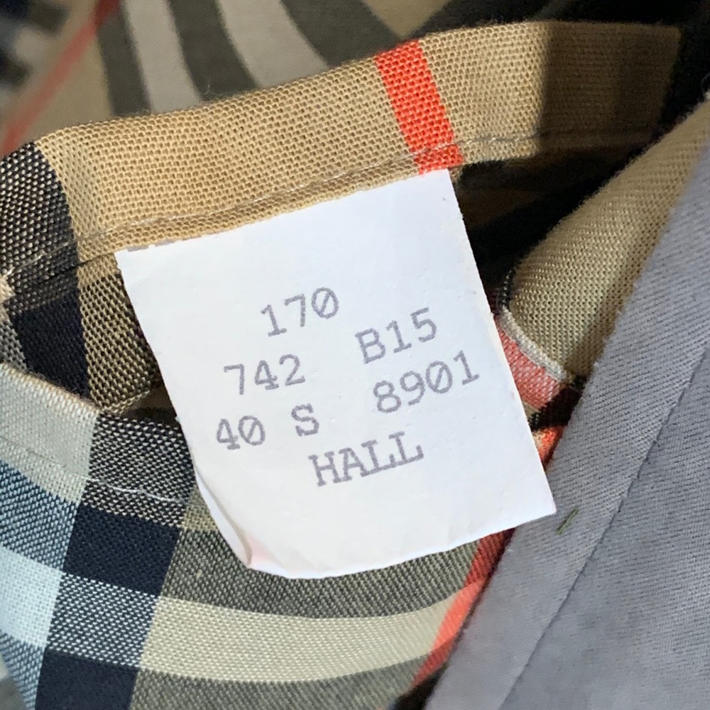 BURBERRY MEN’S COAT - Picture 10 of 15
